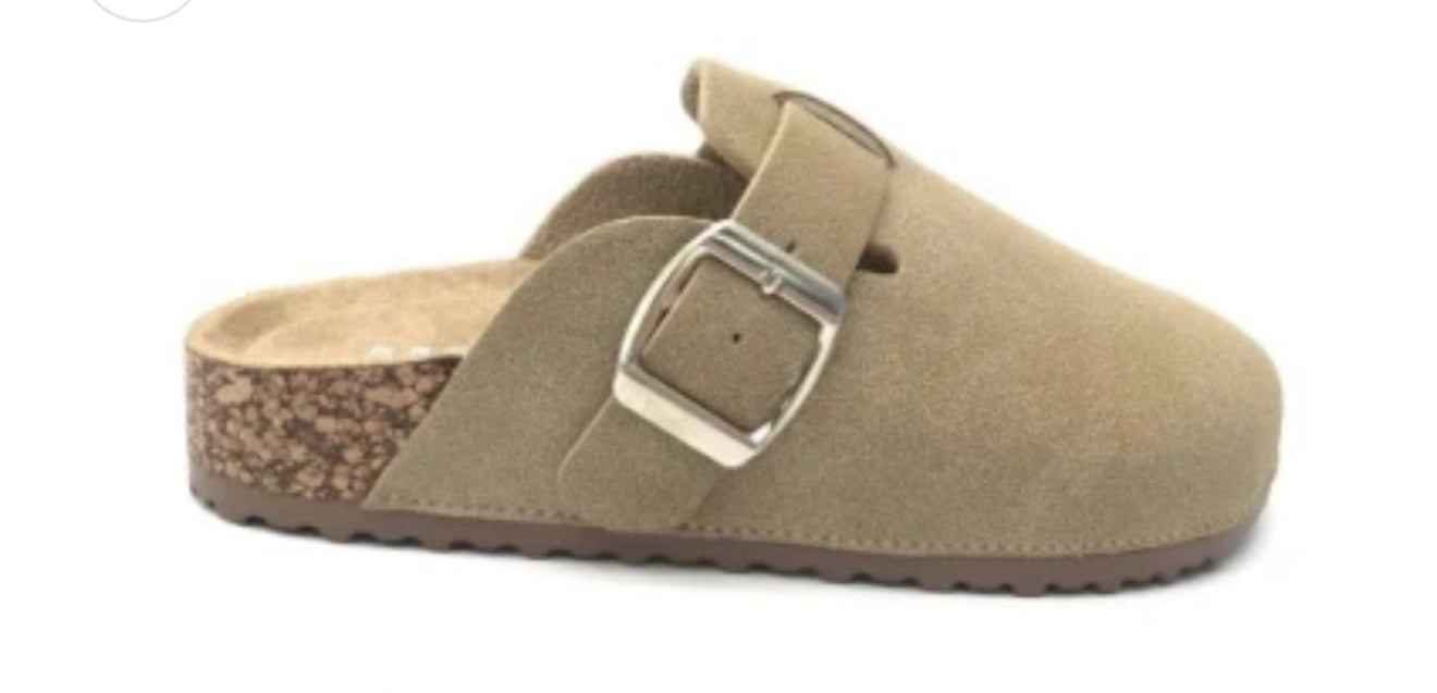 Mia Clayre Clog Shoe