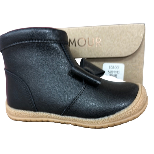 Black bow boot