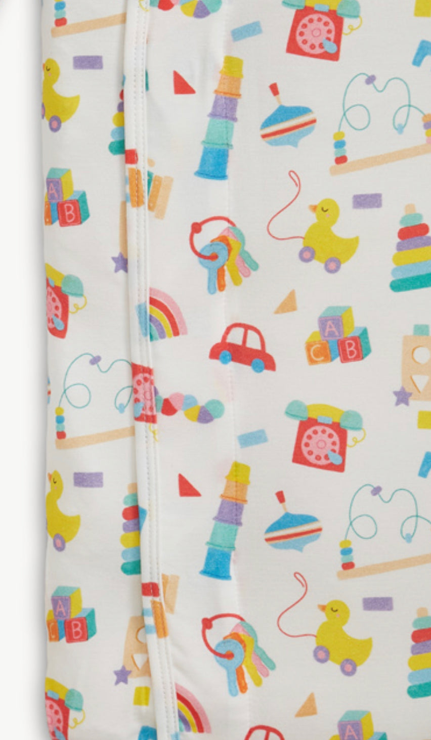 Magnetic Gown + Hat Sets