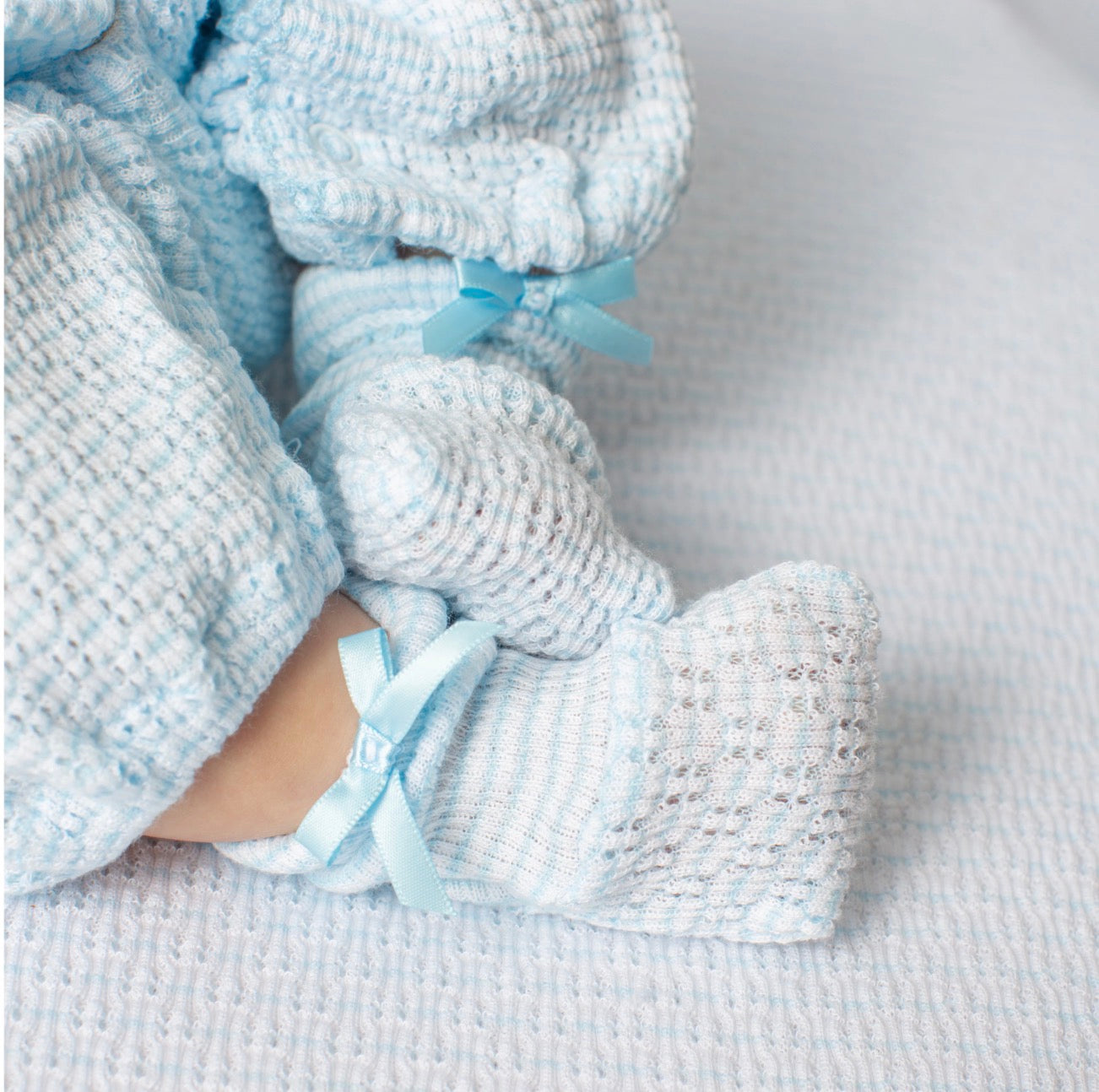Paty Knit Solid Color Booties