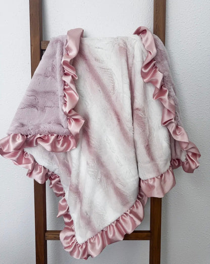 Hollis Luxe Cuddle Blanket
