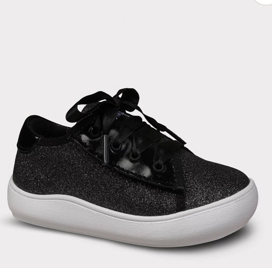 Oomphie Girls’ Blake Sneaker