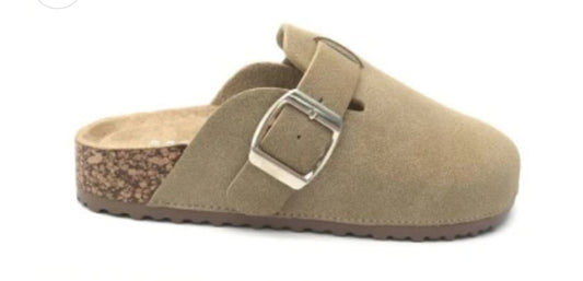 Mia Clayre Clog Shoe